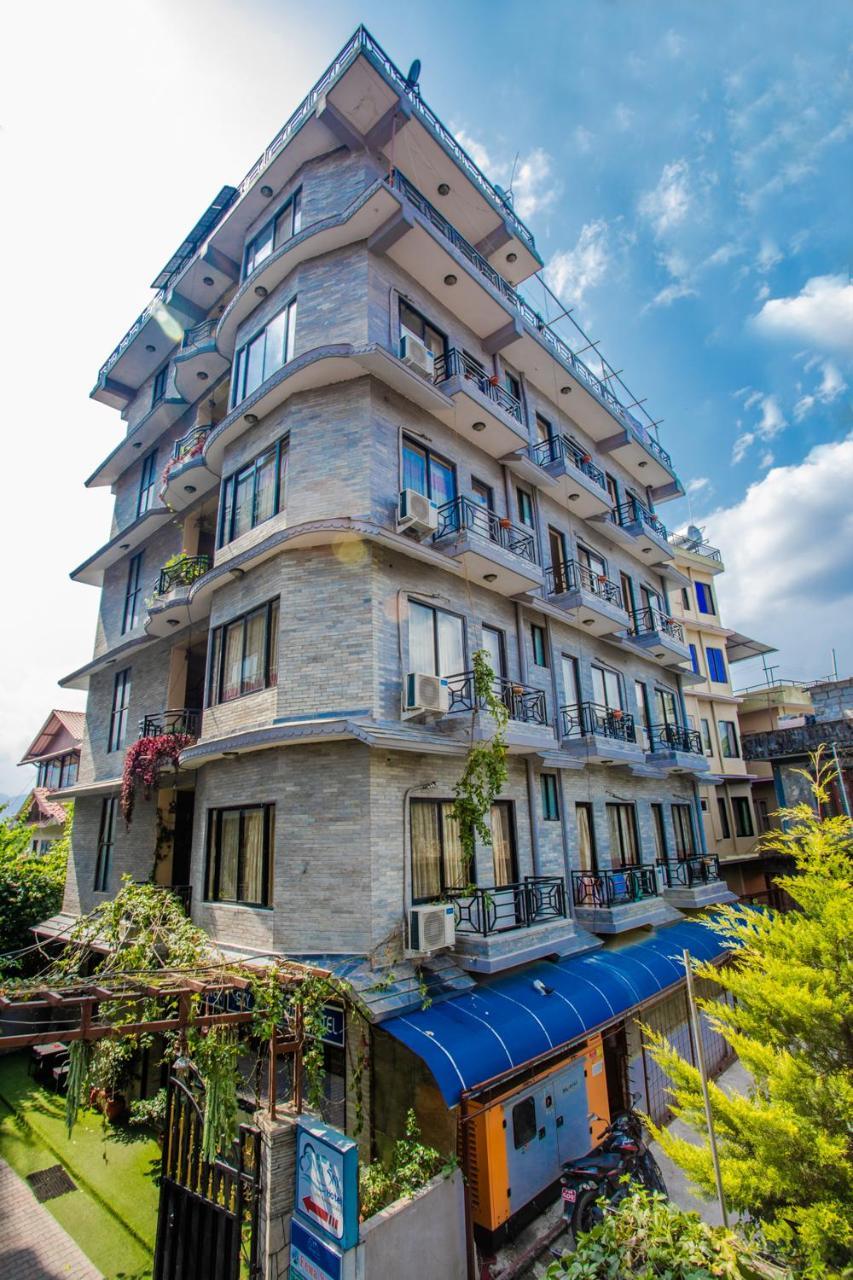Silver Sky Hotel โพคารา ภายนอก รูปภาพ